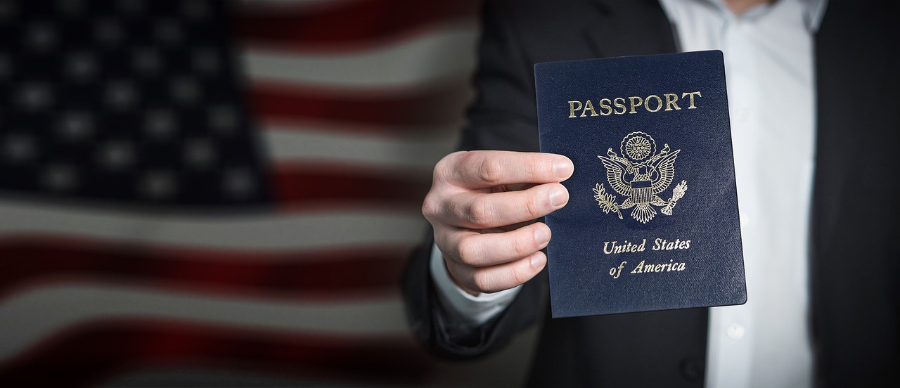 Visa on Arrival vs E-Visa: Which is Right for You?